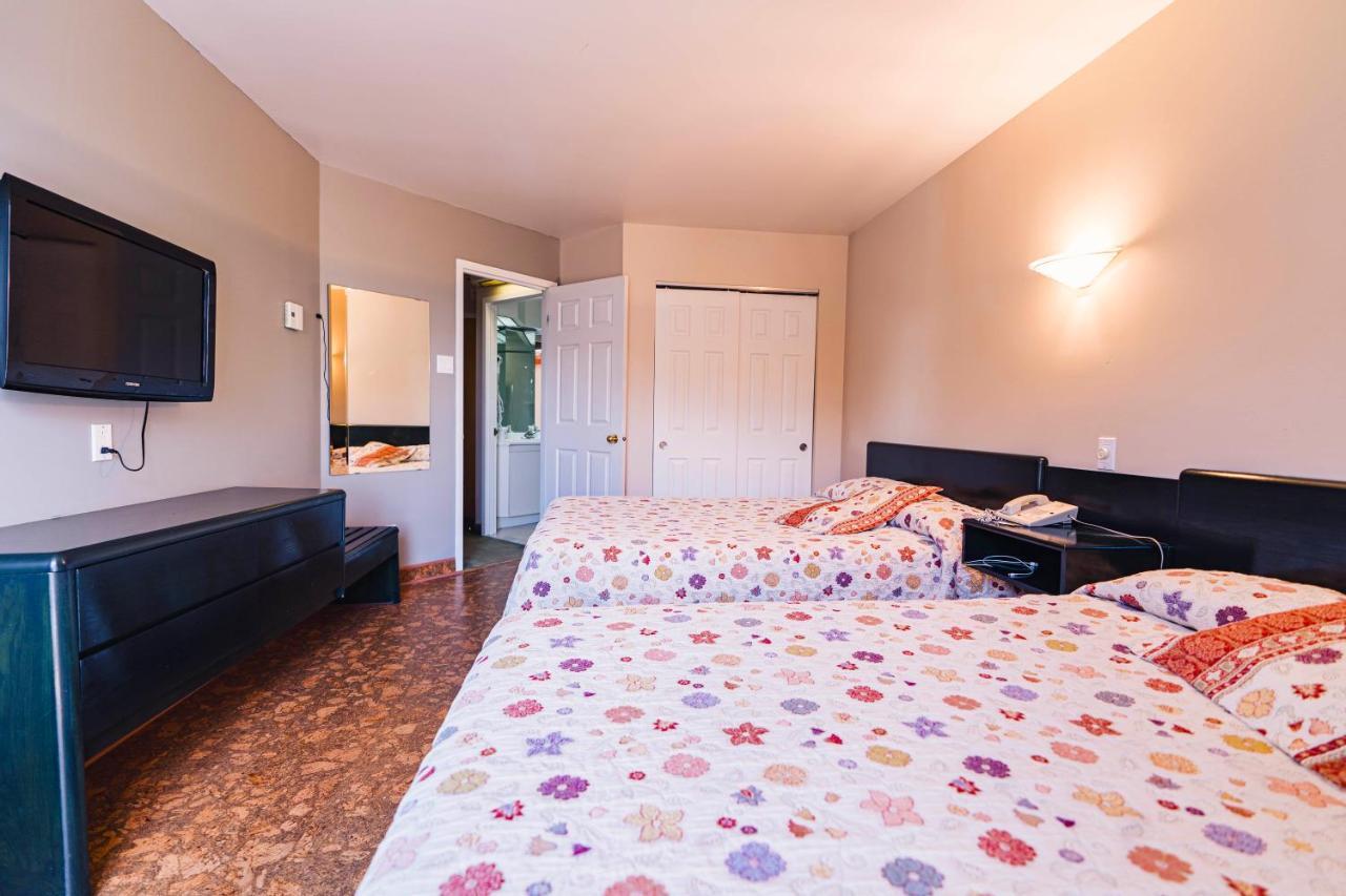 Auberge Harris Saint-Jean-sur-Richelieu Zewnętrze zdjęcie