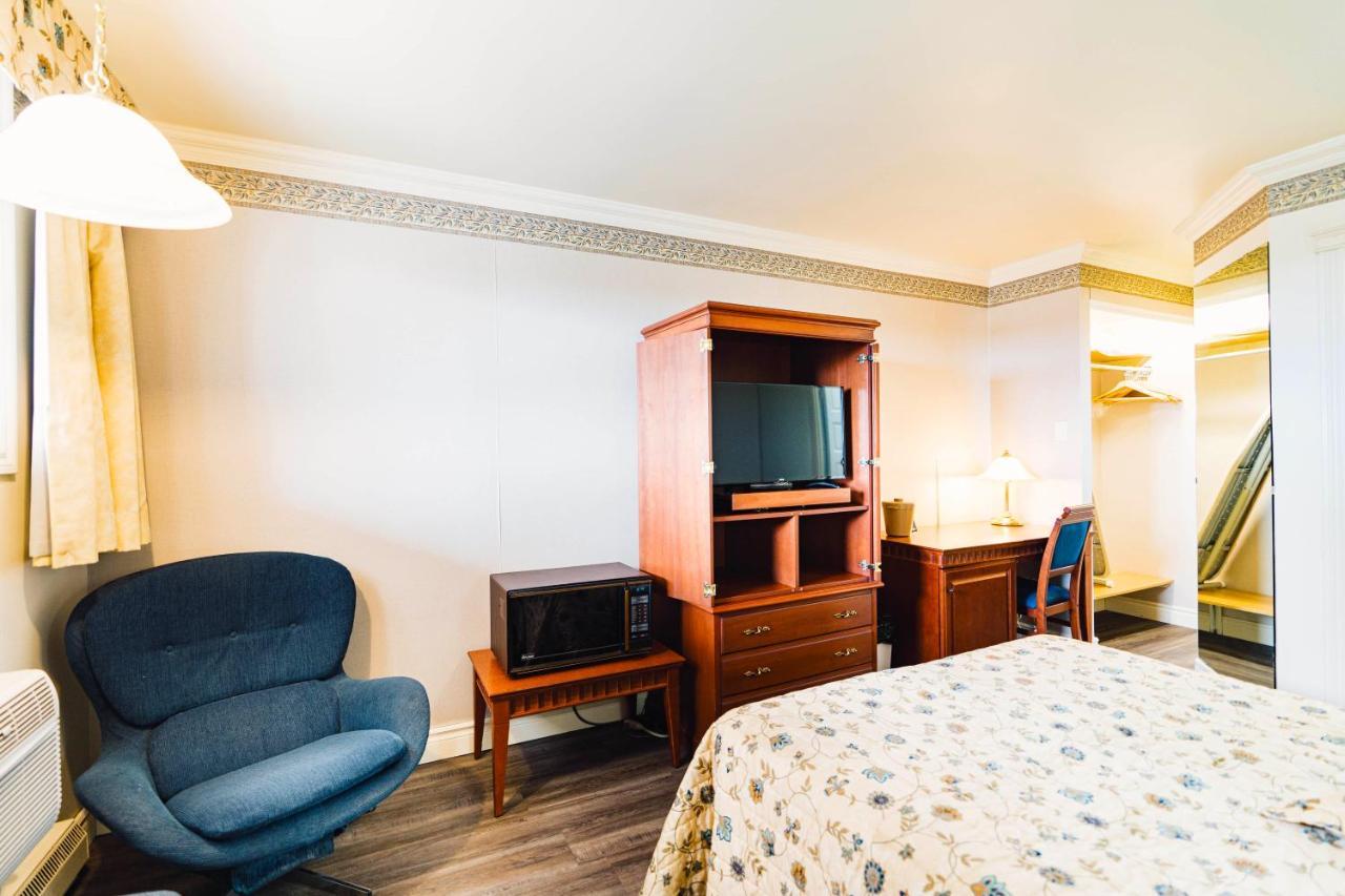 Auberge Harris Saint-Jean-sur-Richelieu Zewnętrze zdjęcie