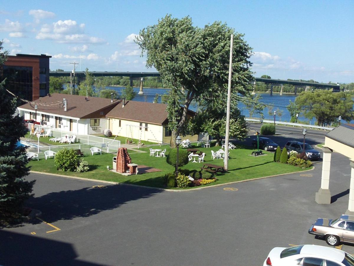 Auberge Harris Saint-Jean-sur-Richelieu Zewnętrze zdjęcie
